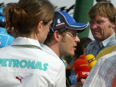 Ilka Wendlandt Managerin bei der Formel 1 mit Jacques Villeneuve in Budapest